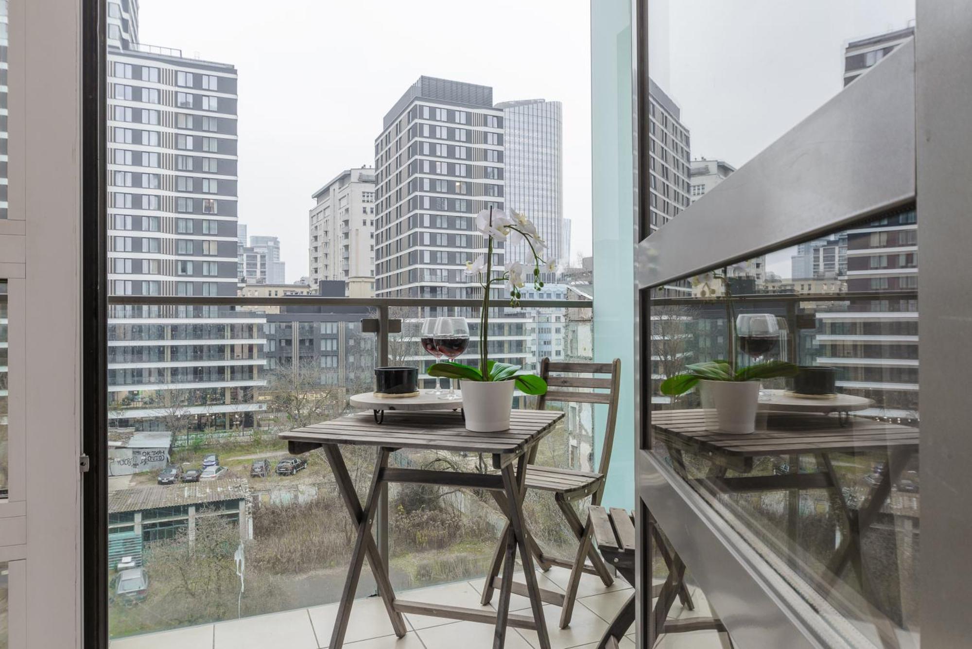 Lumina Apartments Near Warsaw Uprising Museum エクステリア 写真